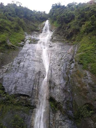 Cascada la setenta