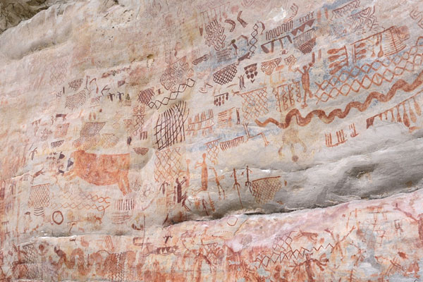 Pinturas rupestres Cerro Azul Guaviare