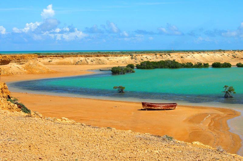 Barcos en Punta Gallinas