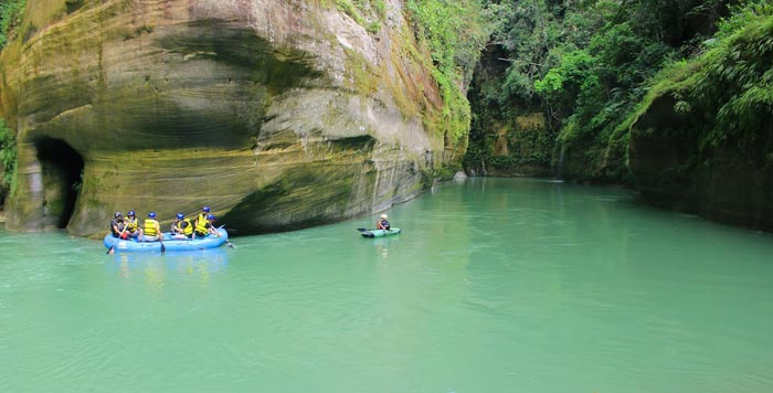 Rafting en el río Güejar